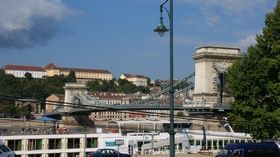 Kettenbrcke in Budapest