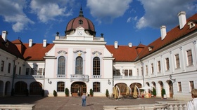 Schloss Gdll