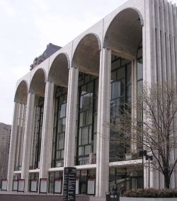 New York: Gebude der Metropolitan Opera