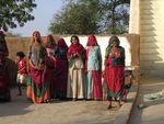 Besnoi: Einige Frauen dieser Gemeinschaft in ihrer traditionellen Kleidung