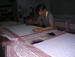 Jaipur: Kleine Handwerksbetriebe - Textildruck mit geschnitzten Holzstempeln