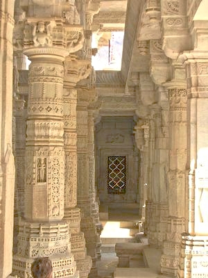Ranakpur - im Jain-Tempel