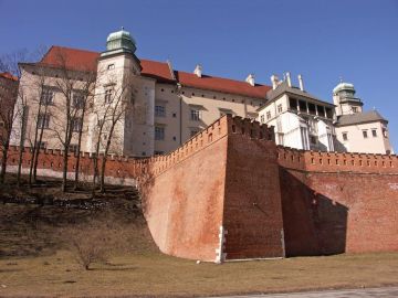 Blick auf den Wawel mit seinen mchtigen Mauern